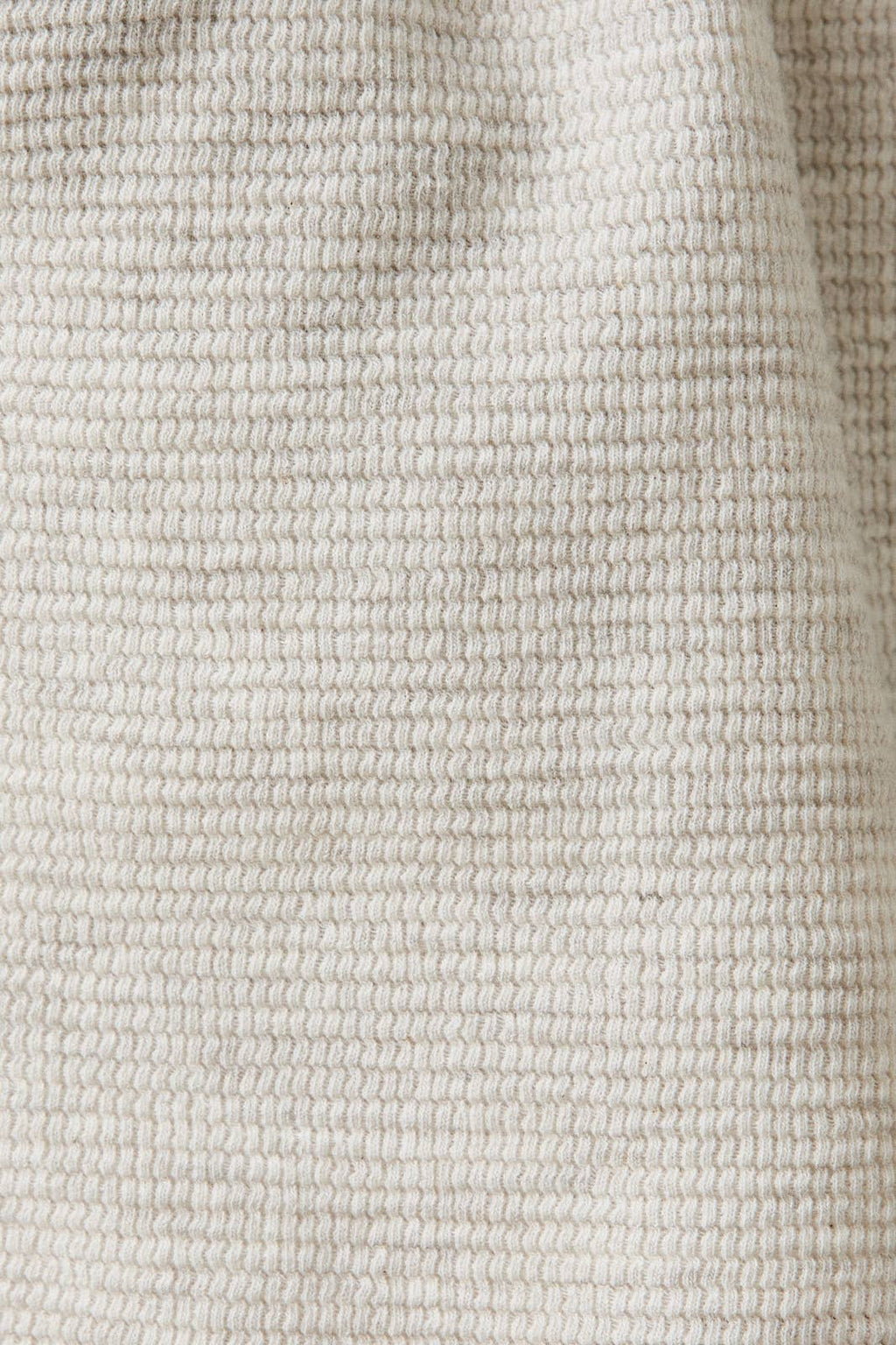 GILI PLEATED DETAIL SHORTS